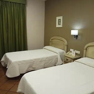 Hotel Bronces Lucena
